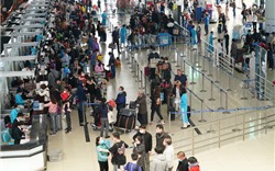 Dừng vận chuyển người Việt từ nước ngoài về sân bay Nội Bài từ hôm nay