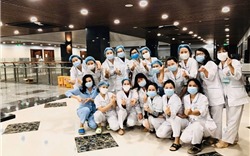 Nhân viên y tế bệnh viện Bạch Mai nóng lòng trở lại chống dịch