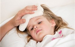 Trẻ bị ốm trong dịp Tết, cha mẹ cần phải làm gì?