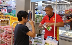 Sữa tươi organic của Vinamilk &#39;bắt sóng&#39; người tiêu dùng Singapore