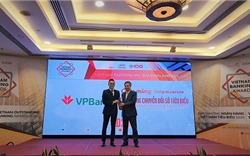 VPBank năm thứ 3 liên tiếp nhận giải thưởng “Ngân hàng chuyển đổi số tiêu biểu