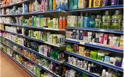 Hà Nội: Khó kiểm soát sản phẩm không tem nhãn phụ tại các cửa hàng tiện lợi