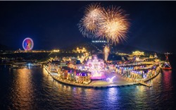 Đêm giao thừa rực rỡ: “Thánh địa countdown họ Vin” vững vàng trên bản đồ Việt