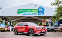 Chủ xe chia sẻ cảm giác phấn khích sau tay lái Vinfast VF 8 