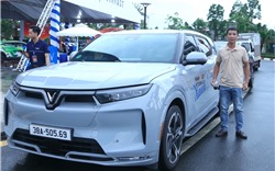 Trải nghiệm "Hào khí sông Lam": Khách hàng chốt cọc VF 7 ngay sau lái thử
