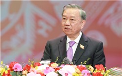 Quân đội nhân dân vững bước dưới cờ Đảng quang vinh 