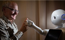 Các nhà tiên phong AI chia sẻ tại Tọa đàm Đạo đức & An toàn AI VinFuture