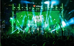 Đêm nhạc “VPBank Live the Vibe - Move Together” “hút” hàng ngàn fan trẻ