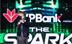  Từ bông cúc trắng đến màn mưa lịch sử tại đại nhạc hội VPBank K-star Spark 