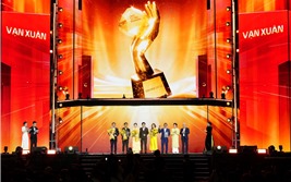 VinFast giành “bộ tứ” giải thưởng danh giá tại Vạn Xuân Awards 2025 