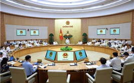 Thủ tướng yêu cầu khẩn trương hoàn thiện các dự án luật trình Quốc hội