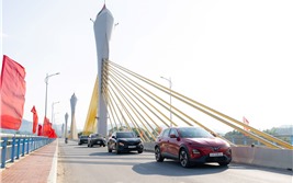 “Món hời” phân khúc B-SUV: VinFast VF 6 chinh phục cả chuyên gia quốc tế 