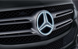 Mỹ: Gần 13.000 xe Mercedes bị triệu hồi để kiểm tra lỗi logo phát sáng