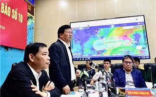 Phó Thủ tướng yêu cầu không chủ quan với bão số 10