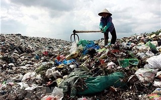 Tỷ lệ thu gom chất thải rắn sinh hoạt ở Việt Nam mới đạt 66-92%