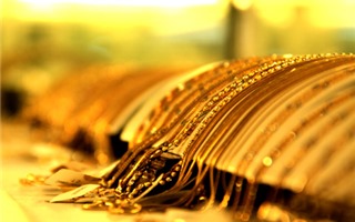 Phiên giao dịch đầu năm: Giá vàng SJC giảm nhẹ, tỷ giá USD tăng trở lại