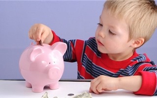 Những cách dạy con kiếm tiền từ bé