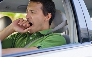 Tổng hợp những cách chống buồn ngủ khi lái xe đường dài