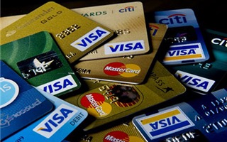 Rủi ro thẻ tín dụng là gì? Chủ thẻ tín dụng có thể gặp phải những rủi ro nào?