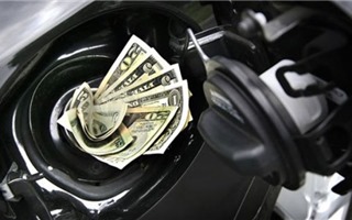 Những lầm tưởng "ngớ ngẩn" của lái xe khi tiết kiệm nhiên liệu