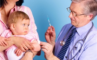 14 loại vắc-xin mà cha mẹ bắt buộc phải tiêm cho trẻ