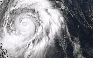 Siêu bão Lan trên Thái Bình Dương sẽ tác động tới Việt Nam như thế nào?