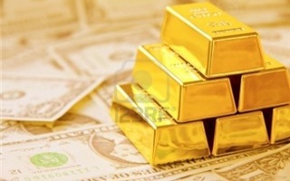 Giá vàng ngày 3/10: USD tăng cao, vàng rớt thảm hại