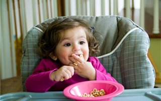Trẻ ăn ngũ cốc đúng cách mới có lợi cho sức khỏe
