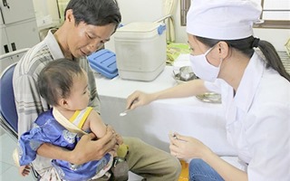 Từ tháng 5, đưa vắc xin Việt Nam tự sản xuất vào chương trình tiêm chủng mở rộng