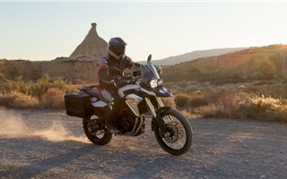 THACO công bố giá mới hấp dẫn cho loạt mô tô phân khối lớn BMW Motorrad