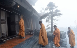 Hành hương mùa Phật đản, quý Tăng Ni cả nước được miễn phí vé cáp treo Fansipan
