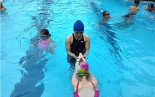 Địa chỉ trung tâm dạy bơi dành cho người lớn uy tín tại TPHCM