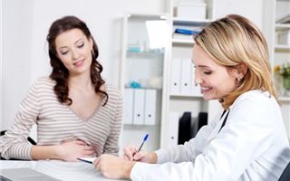 Phụ nữ tuổi 30 nên có bài kiểm tra sức khỏe nào?