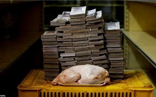 Người Venezuela chấp nhận ăn “thịt ôi” để sống qua thời khủng hoảng kinh tế