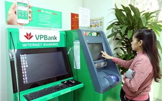 VPBank dẫn đầu cuộc đua phát hành thẻ tín dụng