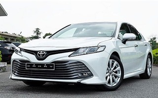 Nổ túi khí nhầm chỗ, Toyota phải triệu hồi gần 700 chiếc Camry 2019