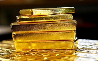 Giá vàng ngày 31/7: Vàng lình xình đi ngang, giao dịch buồn tẻ