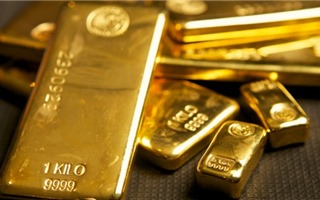 Giá vàng ngày 15/8: Vàng khó phục hồi trước sức mạnh của đồng USD