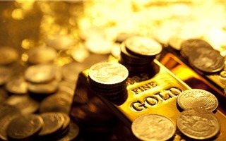 Giá vàng ngày 20/8: Vàng thế giới lững thững đi lên