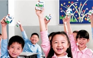 Triển khai chương trình "sữa học đường" tại Hà Nội: Quan trọng là công khai, minh bạch