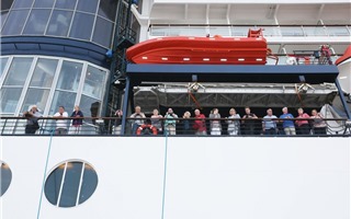 Cảng hành khách du lịch quốc tế Hạ Long đón chuyến tàu 5 sao đầu tiên