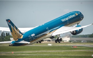 Vietnam Airlines “siêu tàu bay” đón đội tuyển Việt Nam từ Malaysia về Hà Nội