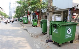 Hà Nội thí điểm lắp đặt thùng rác công nghệ kết hợp quảng cáo ở 4 quận trung tâm