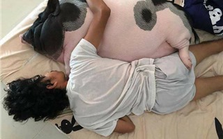 Năm Hợi nghe chuyện về những người coi lợn như thú cưng, gọi heo là "con gái" trong nhà