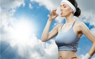 Uống nước sau khi tập thể dục có tốt không?