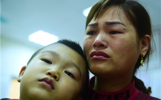 Số trẻ mầm non ở Bắc Ninh nhiễm sán lợn tăng không ngừng, phụ huynh bật khóc khi biết kết quả xét nghiệm
