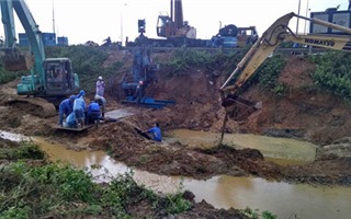 Đường ống nước sông Đà vỡ lần thứ 11, 70.000 hộ dân bị ảnh hưởng