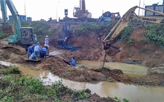 Đường ống nước sông Đà vỡ lần thứ 15