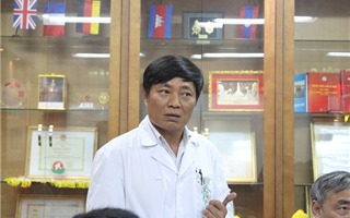 Vụ rác thải BV Bạch Mai: Kỷ luật trưởng khoa, đuổi việc nhân viên