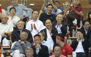 Thủ tướng &#39;tiếp lửa&#39; cho ĐT Việt Nam trước trận chung kết trên sân khách